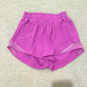 Size 2  4 inch  Hotty Hot shorts